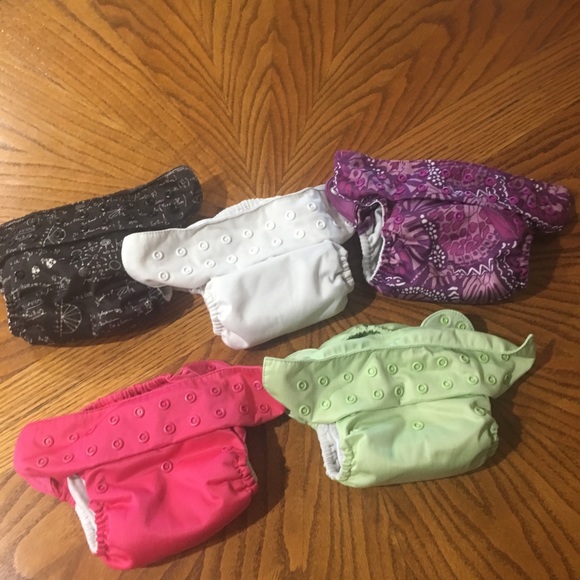12 gently used cloth diapers - Picture 1 of 1